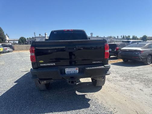 Onyx Black 2016 GMC Sierra 2500 Denali
