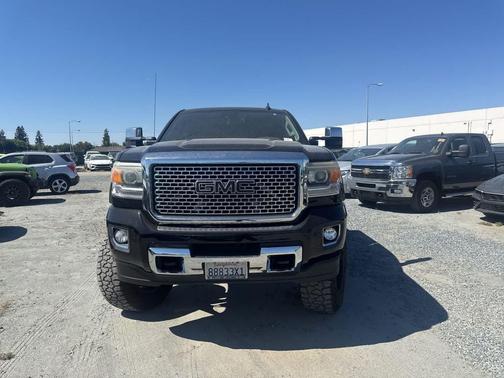 Onyx Black 2016 GMC Sierra 2500 Denali