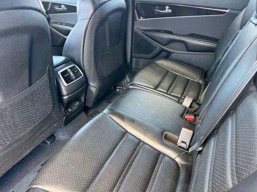 Gravity Grey 2020 Kia Sorento EX