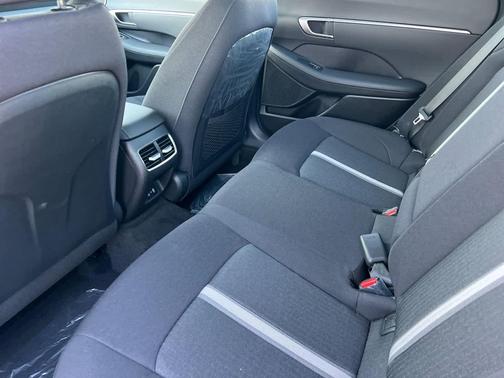 2026 Hyundai SONATA Hybrid SE