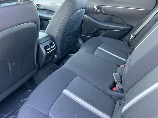 2026 Hyundai SONATA Hybrid SE