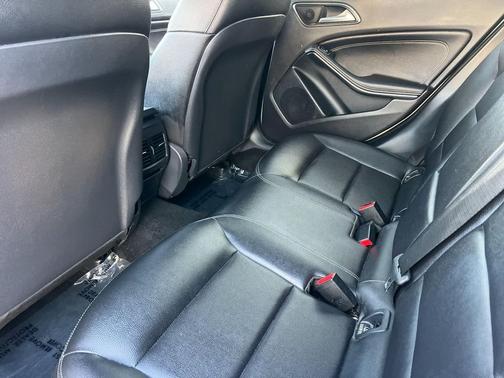 2016 Mercedes-Benz GLA-Class 4MATIC