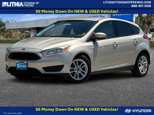WHITE GOLD 2018 Ford Focus SE