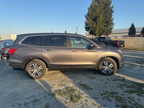2017 Honda Pilot EX