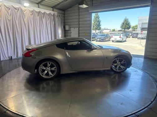 Platinum Graphite Metallic 2009 Nissan 370Z Base