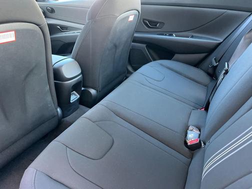 2025 Hyundai ELANTRA Sport