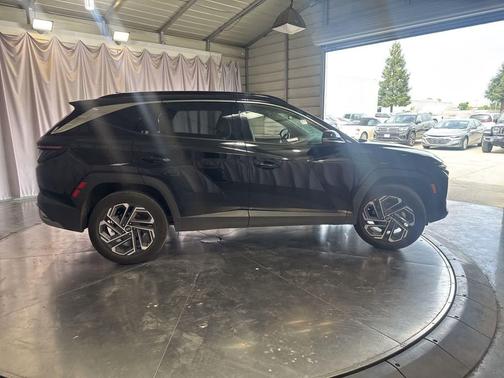 Ash Black 2025 Hyundai TUCSON Hybrid Limited