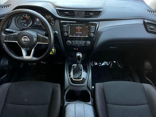 2020 Nissan Rogue Sport S
