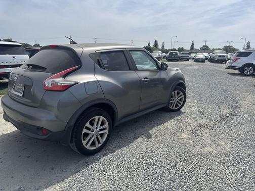 Gun Metallic 2015 Nissan Juke S