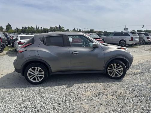 Gun Metallic 2015 Nissan Juke S