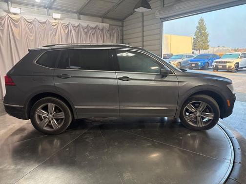 2020 Volkswagen Tiguan 2.0T SEL