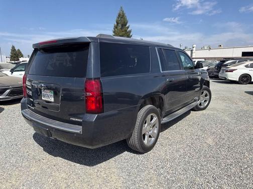 Shadow Gray Metallic 2019 Chevrolet Suburban Premier