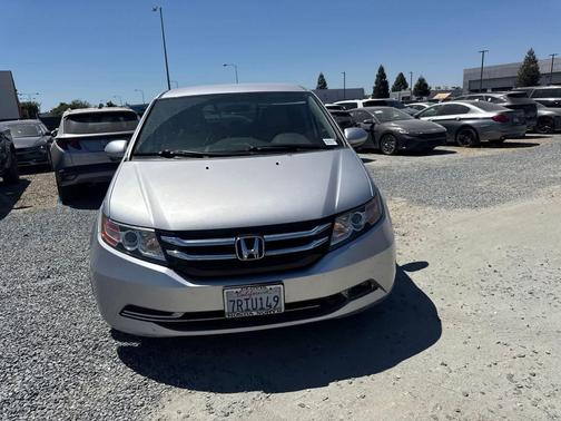 Alabaster Silver Metallic 2014 Honda Odyssey EX
