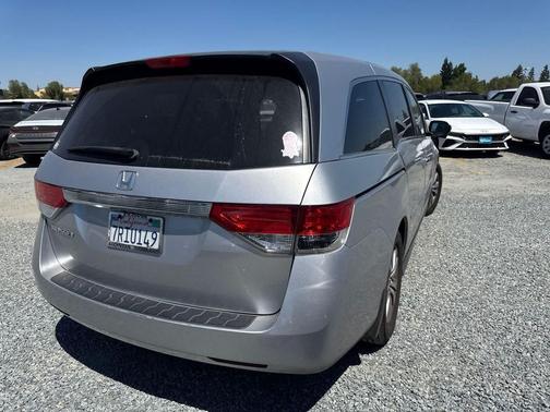 Alabaster Silver Metallic 2014 Honda Odyssey EX