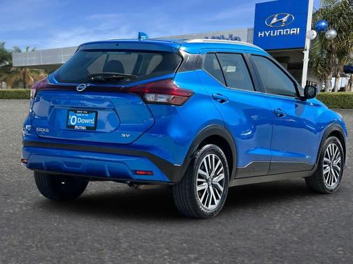 Electric Blue Metallic 2021 Nissan Kicks SV