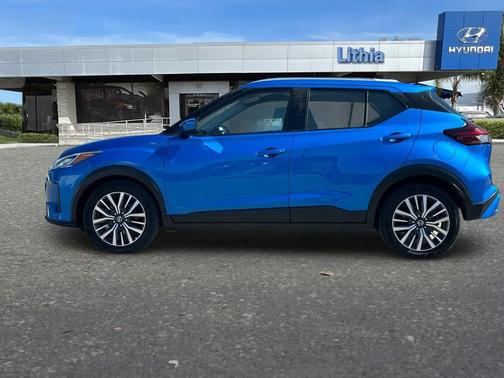 Electric Blue Metallic 2021 Nissan Kicks SV