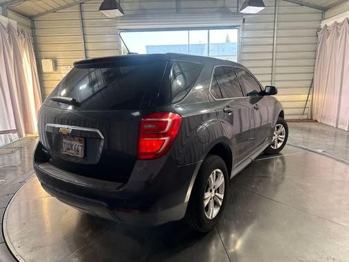 Nightfall Gray Metallic 2017 Chevrolet Equinox LS