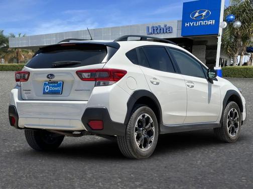 Crystal White Pearl 2023 Subaru Crosstrek Base
