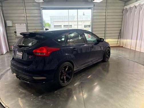 KONA BLUE 2017 Ford Focus ST Base