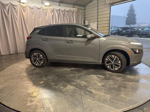 2023 Hyundai KONA EV SE