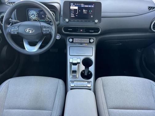 2023 Hyundai KONA EV SE