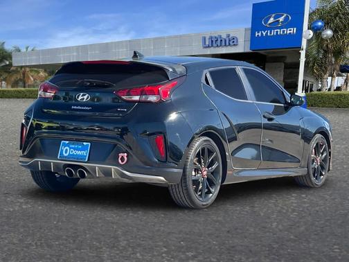 2019 Hyundai Veloster Base