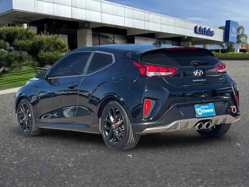 2019 Hyundai Veloster Base