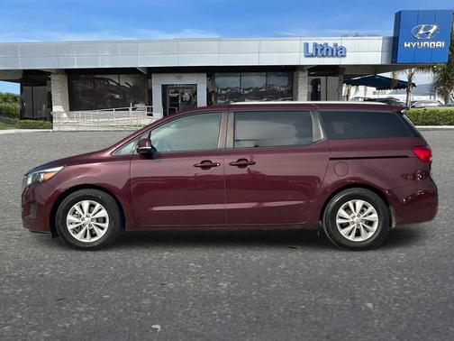 2017 Kia Sedona LX