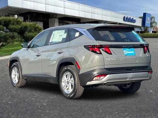2026 Hyundai TUCSON SE