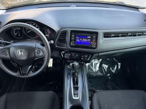 2017 Honda HR-V LX