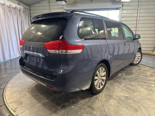 2013 Toyota Sienna Limited