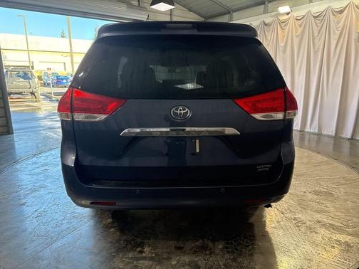 2013 Toyota Sienna Limited