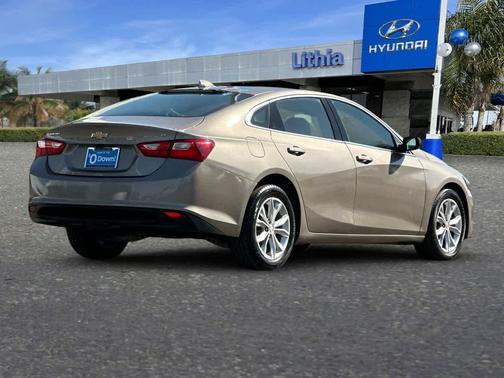 Mineral Gray Metallic 2023 Chevrolet Malibu LT