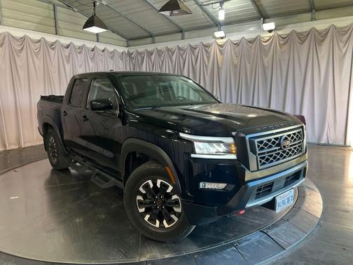 Super Black 2022 Nissan Frontier PRO-X
