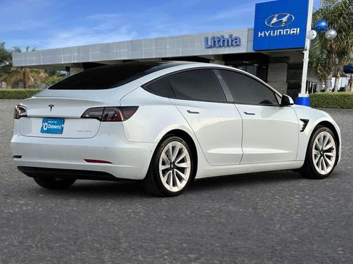 2022 Tesla Model 3 Long Range
