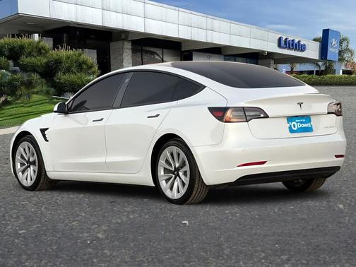 2022 Tesla Model 3 Long Range