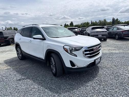 Summit White 2020 GMC Terrain SLT