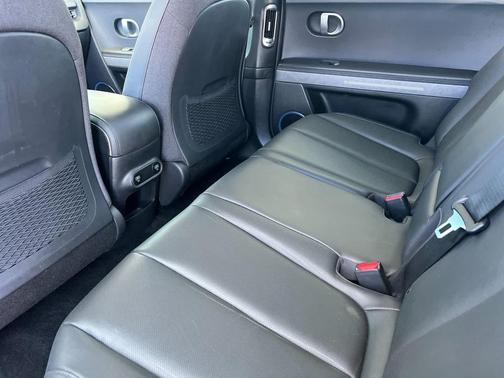 2022 Hyundai IONIQ 5 SEL