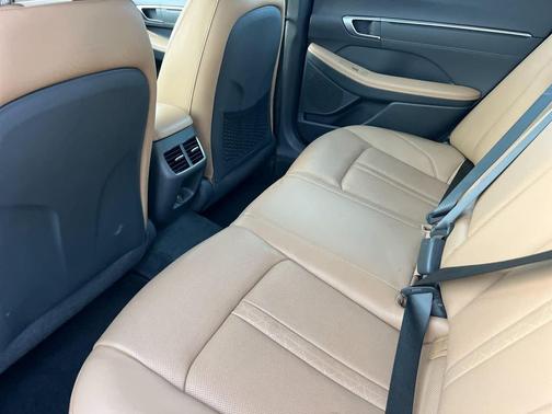 2023 Hyundai SONATA Hybrid Limited