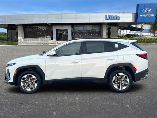 Creamy White Pearl 2026 Hyundai TUCSON Hybrid SEL