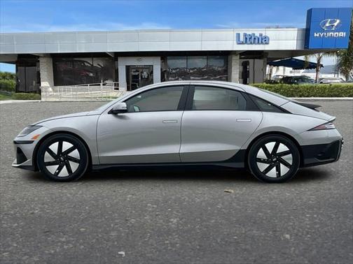 2025 Hyundai IONIQ 6 SE