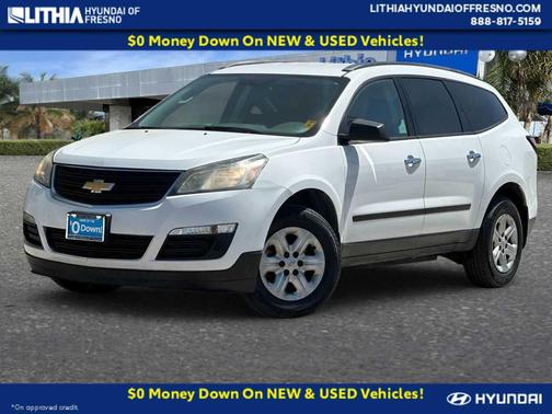 Summit White 2017 Chevrolet Traverse LS