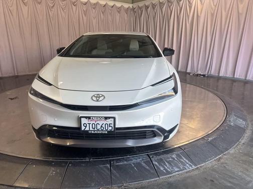 Wind Chill Pearl 2025 Toyota Prius XLE