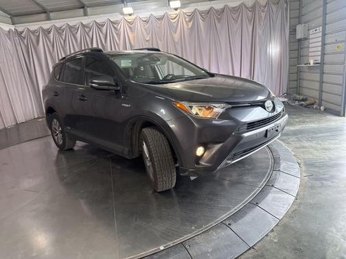 2017 Toyota RAV4 Hybrid XLE