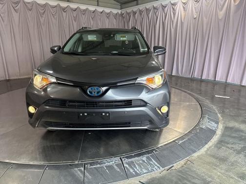 2017 Toyota RAV4 Hybrid XLE