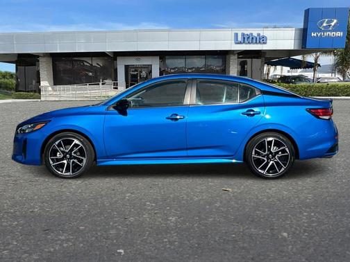 2025 Nissan Sentra SR