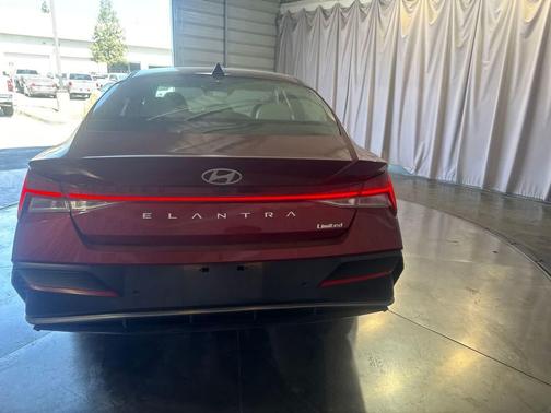 Ultimate Red 2024 Hyundai ELANTRA Limited