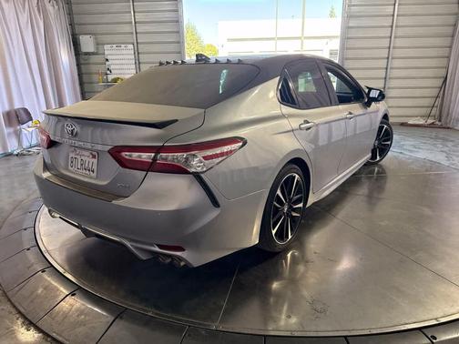 Celestial Silver/Midnight Black Metallic 2020 Toyota Camry XSE