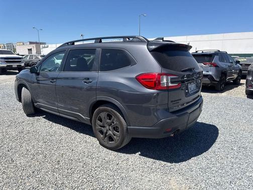 Magnetite Gray Metallic 2023 Subaru Ascent Onyx Edition Limited 7-Passenger