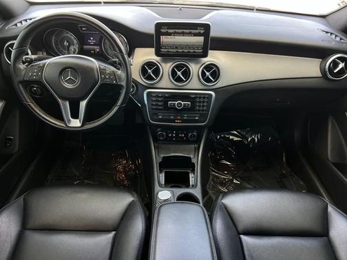 Polar Silver 2014 Mercedes-Benz CLA-Class Base